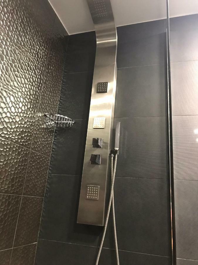 L Apartment Athens